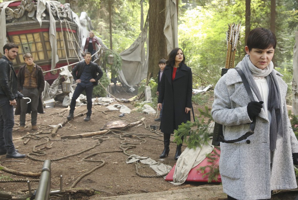 ONCE UPON A TIME – “The Savior” – As “Once Upon a Time” returns to ABC for its sixth season, SUNDAY, SEPTEMBER 25 (8:00-9:00 p.m. EDT), on the ABC Television Network, so does its classic villain-the Evil Queen. (ABC/Jack Rowand) COLIN O’DONOGHUE, HANK HARRIS, JOSH DALLAS, JENNIFER MORRISON, JARED S. GILMORE, LANA PARRILLA, GINNIFER GOODWIN