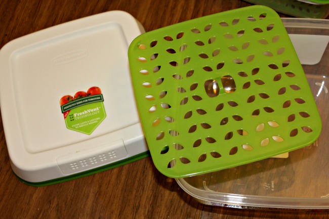 Wasting Less with Rubbermaid FreshWorks Food Storage Containers #FreshWorksFreshness