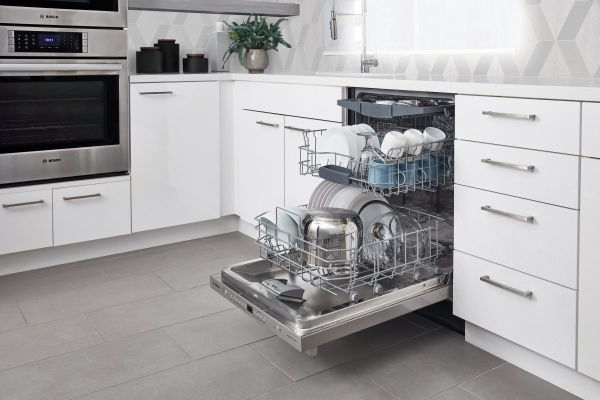 The BOSCH Premium 100 Series Dishwasher Has Everything You Need